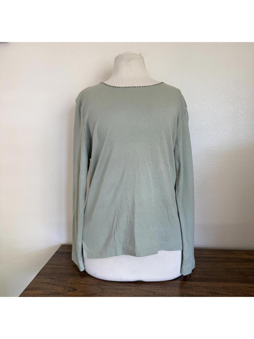 Carolyn Taylor Essentials Light Green Long Sleeve Shirt Size Medium